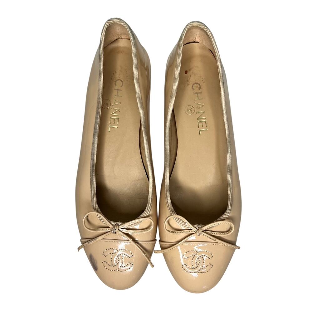 CHANEL Patent Cap Toe Ballet Flats Size 40C